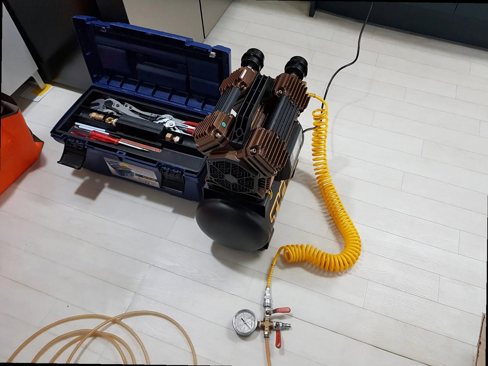 천안시 동남구 누수탐지 동남구 영성동 누수탐지 거실바닥누수 반나절 만에 원인 찾은 사례